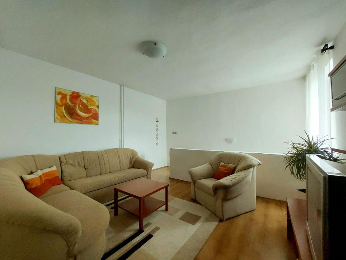Naty Apartman Haniska Extérieur photo